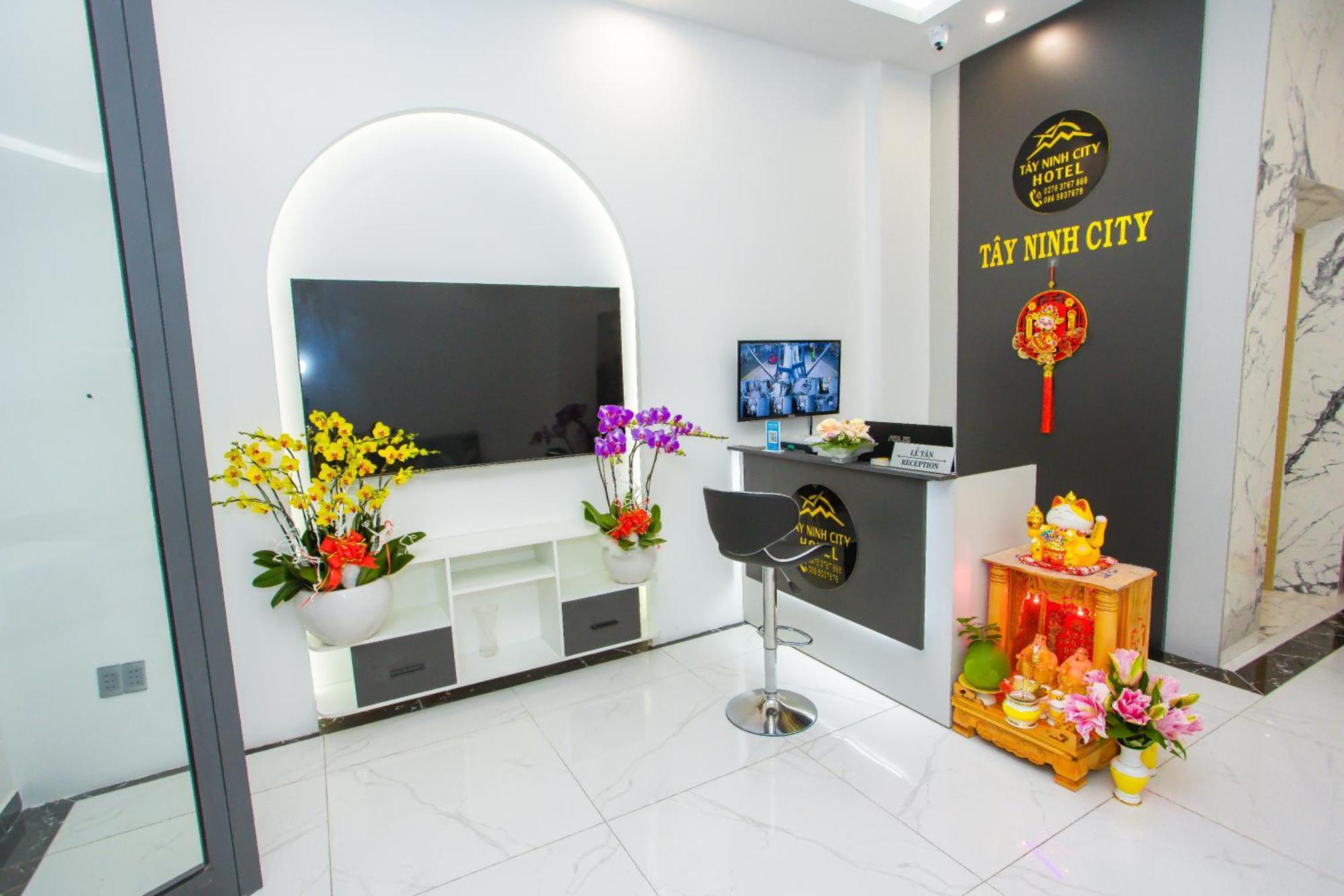 Tay Ninh City Hotel Exterior photo